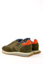 chaussures-de-course-modernes-vert-orange