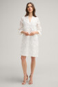 robe-dand-39-ete-brodee-florale