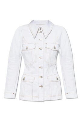 white-jacket-chic-style