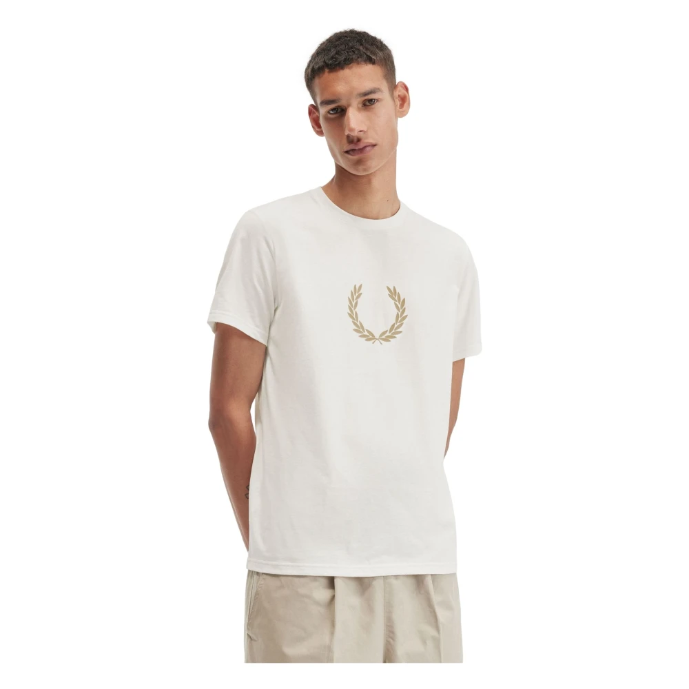 Fred Perry Grafische Laurel Wreath T-shirt Beige Heren