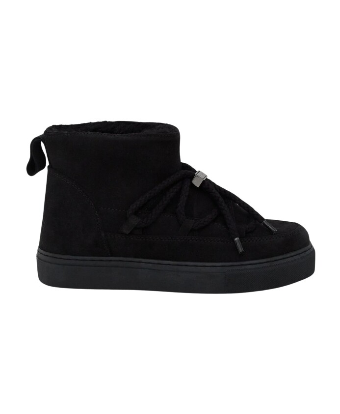 black-suede-snow-boots