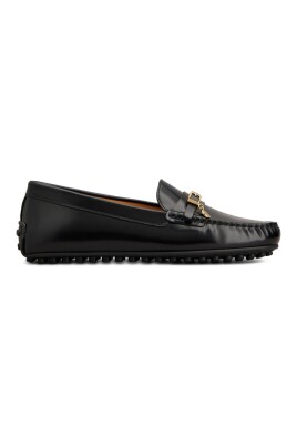 black-slip-on-flat-shoes