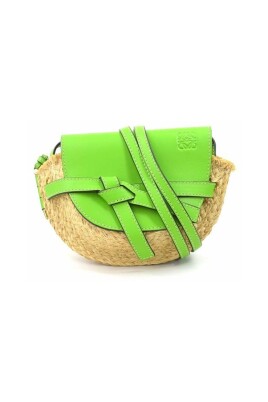 pre-owned-leather-shoulder-bags