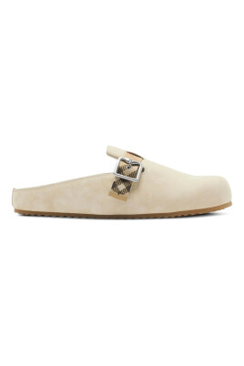 beige-sandals-with-b-buckle-strap