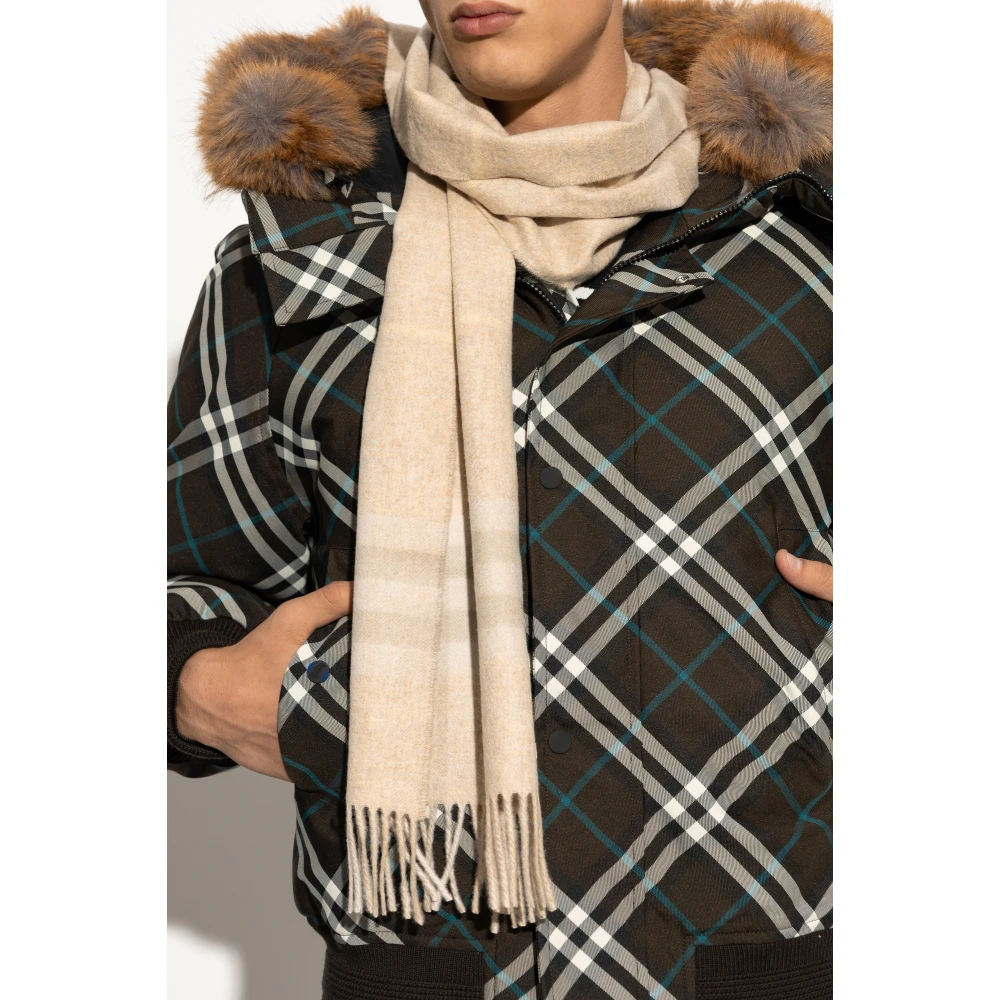 Burberry Kasjmier Sjaal Beige Unisex