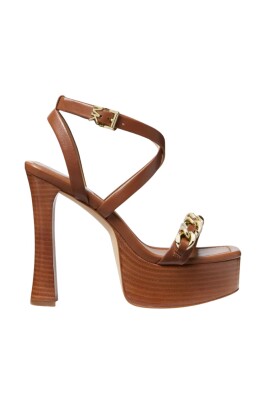 sandales-plates-en-cuir-avec-detail-de-chaine