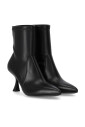 bottine-noire-en-cuir-a-talon
