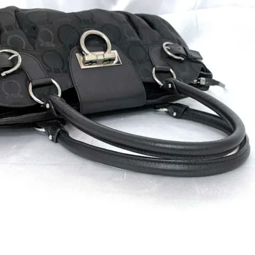 Salvatore Ferragamo Pre-owned Canvas handbags Black Dames