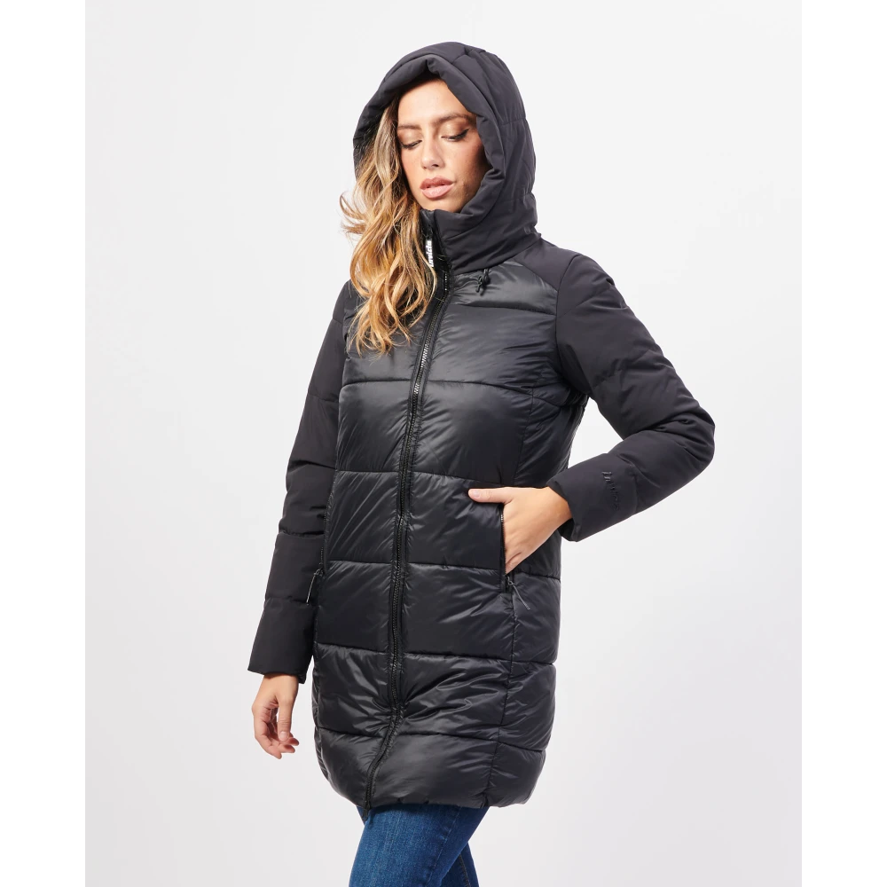 Invicta Zwarte lange jas met synthetische verenachtige vulling Black Dames