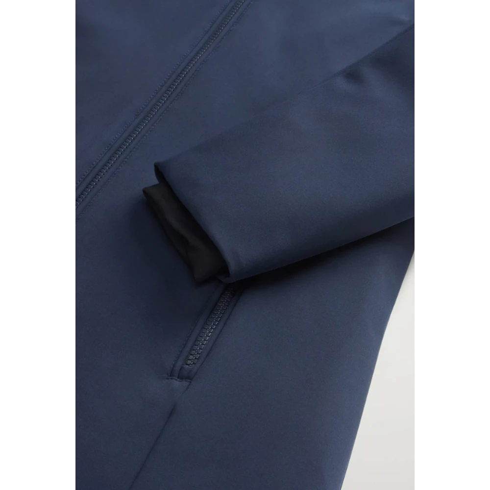 Woolrich Tech Softshell Dons Parka met Vrouwelijke Silhouet Blue Dames