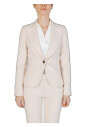 chique-blazer-met-reverskraag-en-knopen