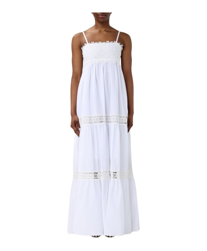 robe-midi-evasee-blanche-style-elegant