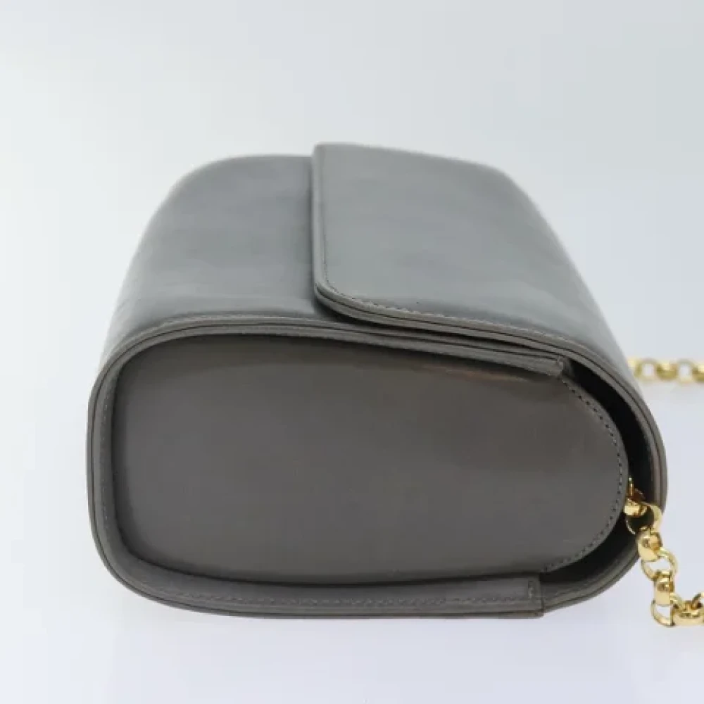 Salvatore Ferragamo Pre-owned Leather shoulder-bags Gray Dames