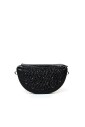 corps-en-cuir-noir-orne-de-sangle