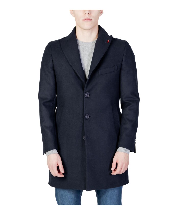manteau-boutonne-bleu-a-col-revers