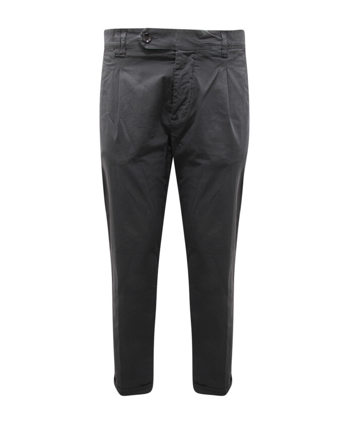 pantalon-slim-fit