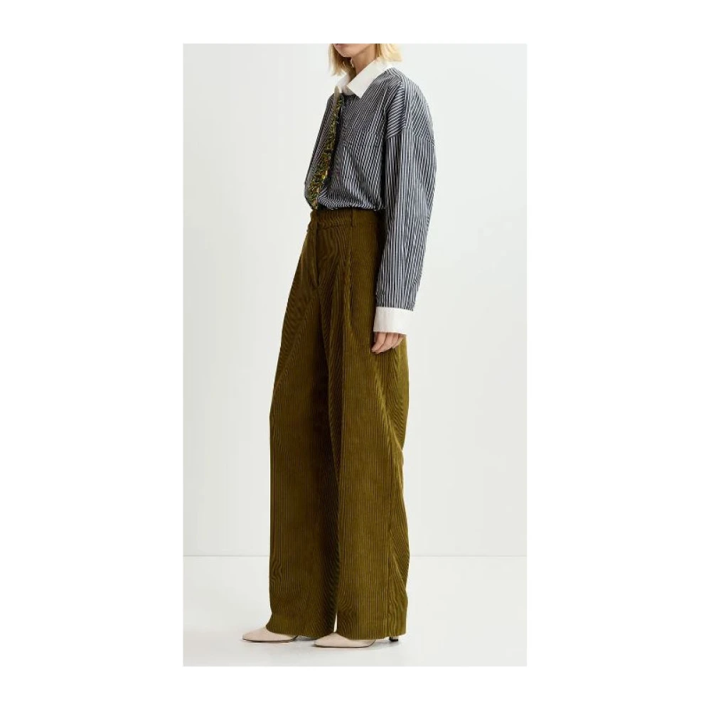 Essentiel Antwerp Fluwelen Corduroy Tapered Broek Groen Green Dames
