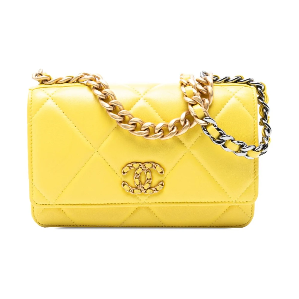 Chanel Vintage Women's Yellow Pre-Owned Chain Flap Bag