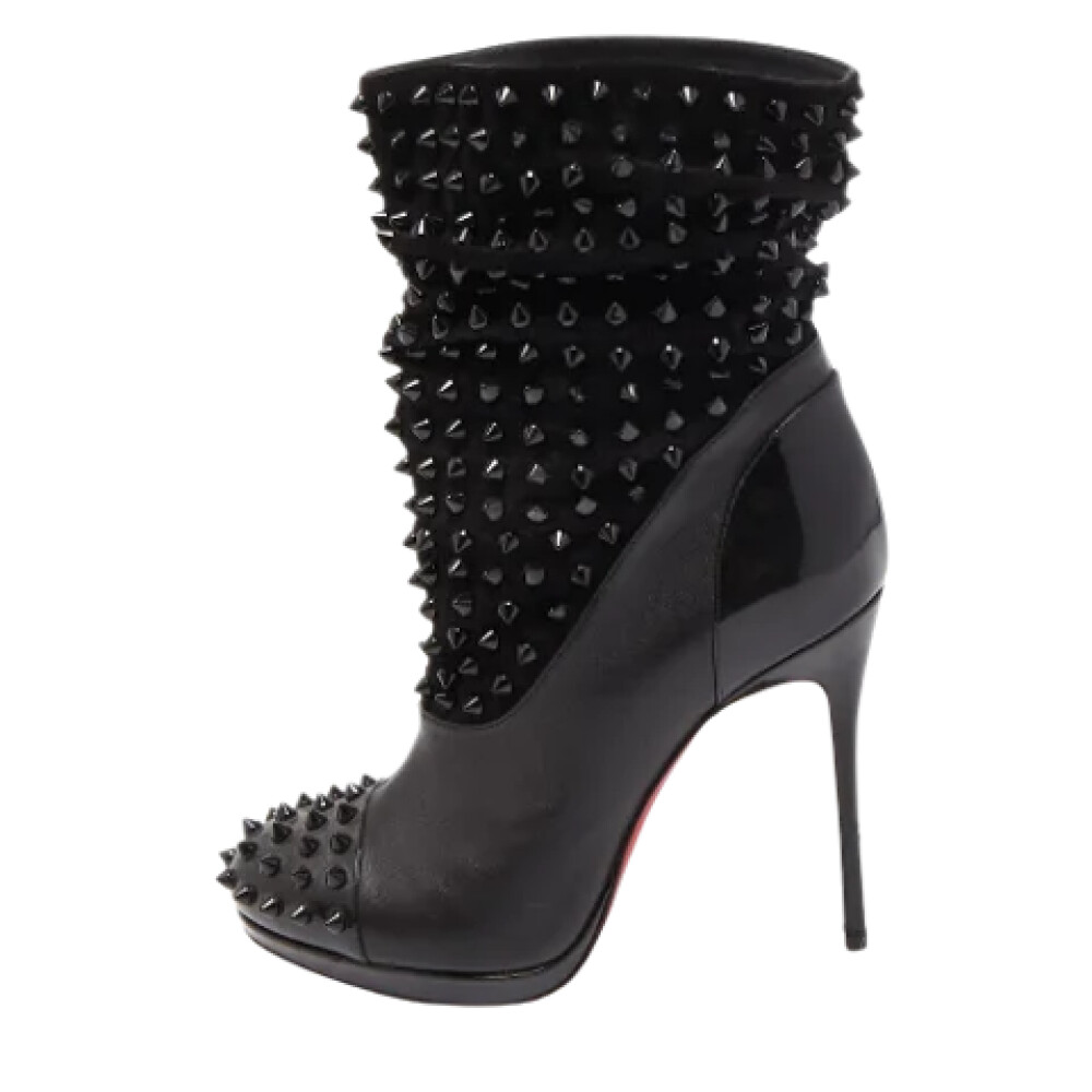 Pre owned christian louboutin 2024 boots