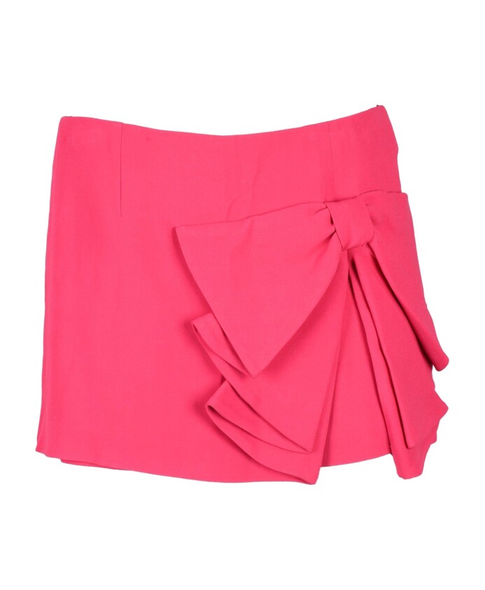 high-waist-shorts-with-zipper-closure