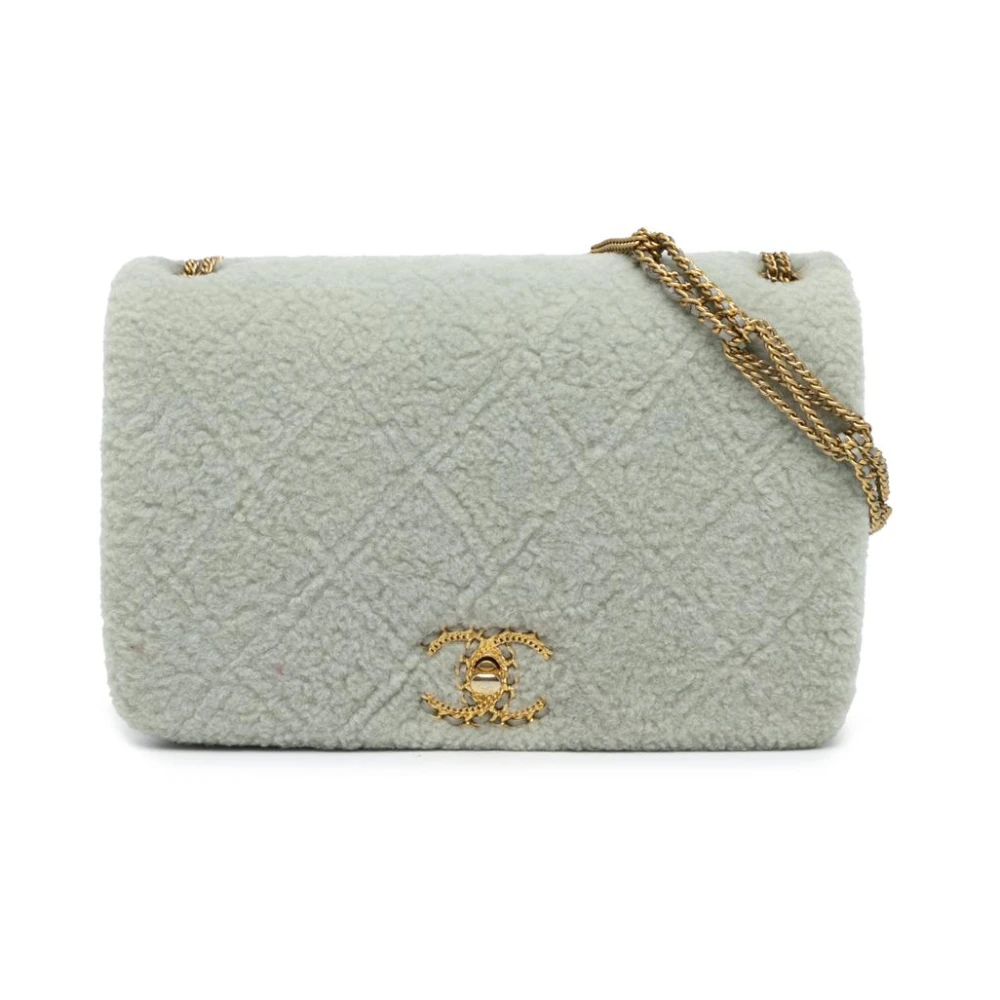 Chanel Vintage Women's Gray Pre-Owned Flap Bag With Chain Strap & Turn Lock Closure Elegant Shoulder Bag
