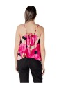 fuchsia-bloemen-strappy-vierkante-top