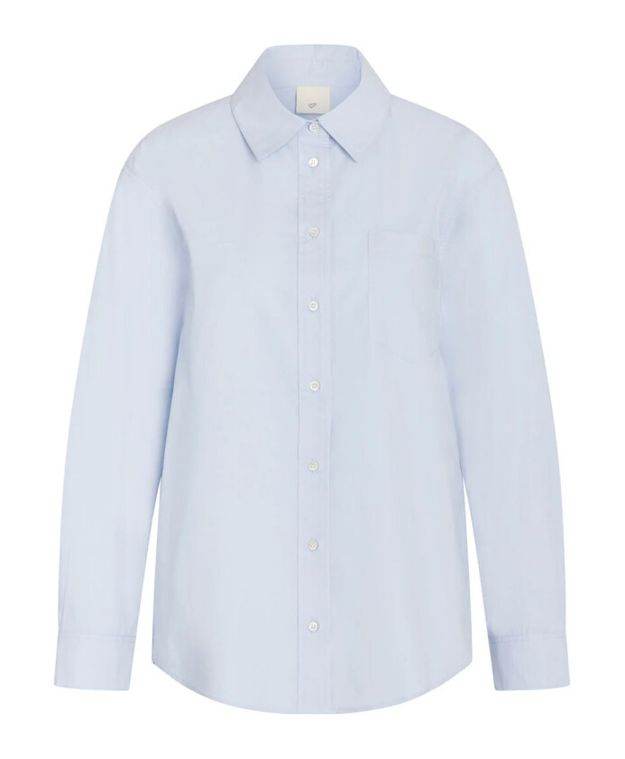 chemise-classique-en-coton-bleu-clair