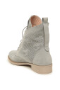 bottines-en-cuir-perfore-gris