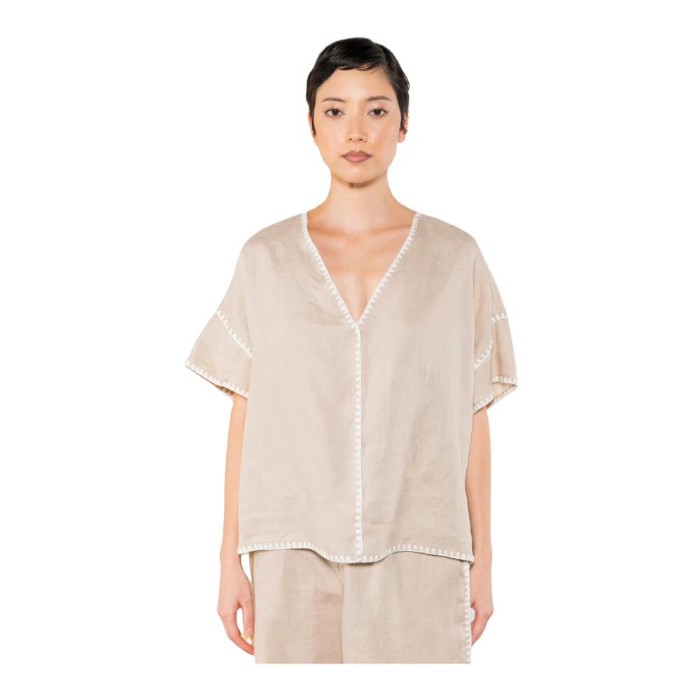 Blouses & Shirts > Blouses - - Kaos - Modalova