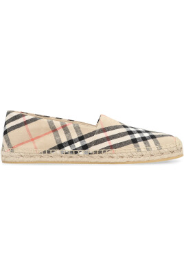 linen-espadrilles-with-check-motif