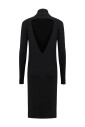 robe-longue-noire-en-maille-cotelee