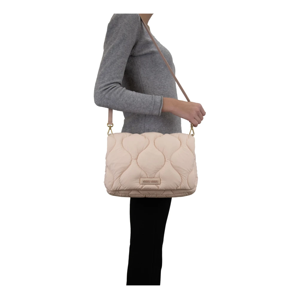 Miu Gewatteerde schoudertas voor dames met magnetische knoop Orange Dames