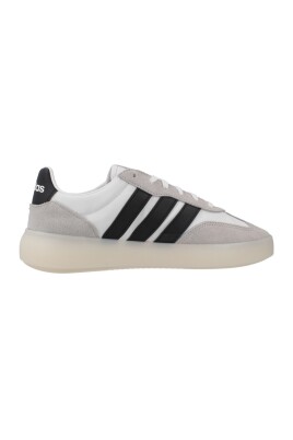 sneakers-elegantes-pour-les-tendanceurs-modernes