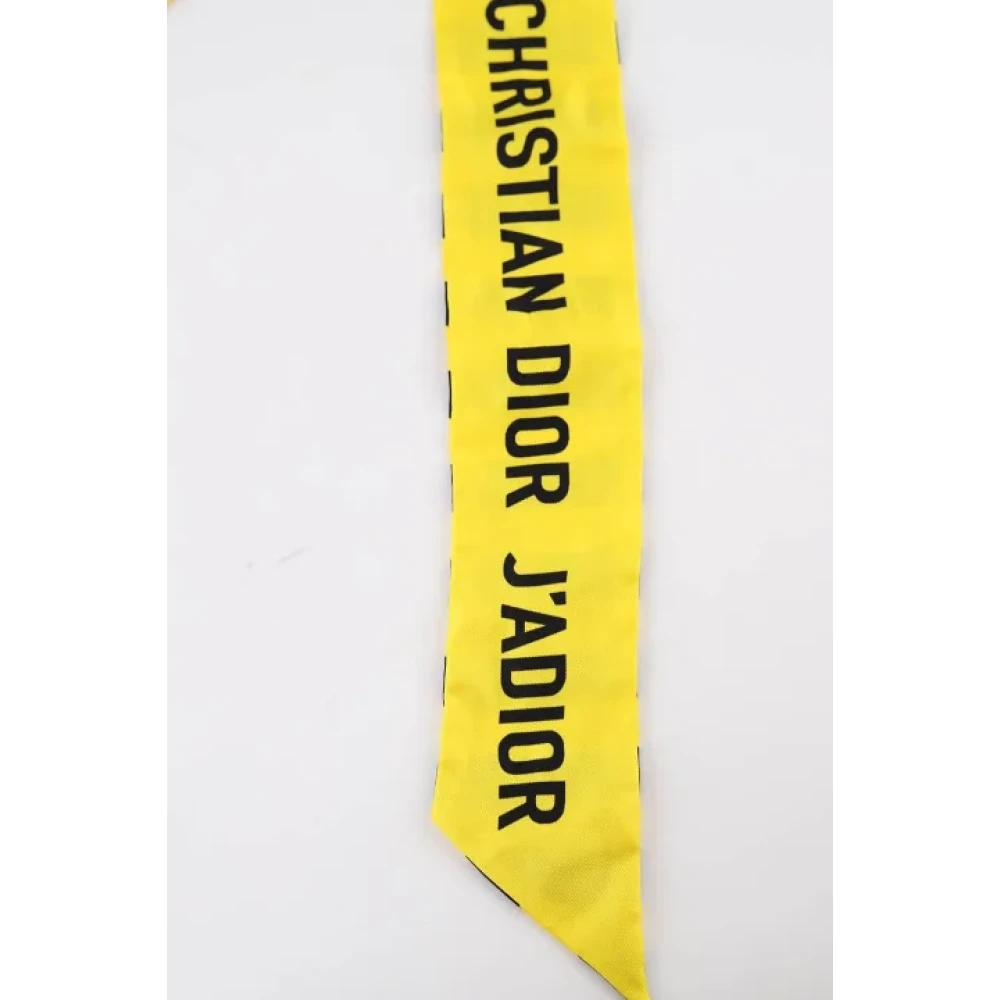 Dior Vintage Pre-owned Silk scarves Yellow Dames
