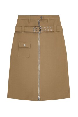 chic-midi-skirt-tailoring-style