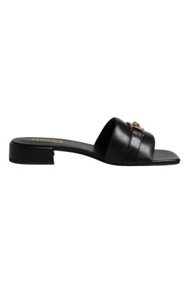sandales-noires-en-cuir-avec-logo