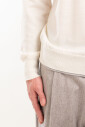 pull-en-maille-a-cotes-contrastees