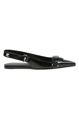 ballerines-noires-pointues-avec-plaque-logo-argent