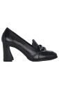 escarpin-noir-en-cuir-verni-a-talon-haut