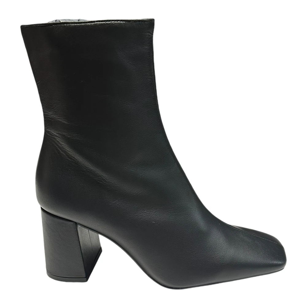 Angel Alarcon Leren enkellaarsjes met 9cm hak Black Dames