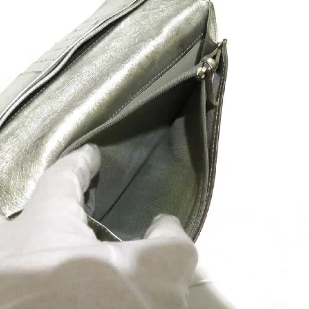 Chanel Vintage Pre-owned Leather wallets Gray Dames