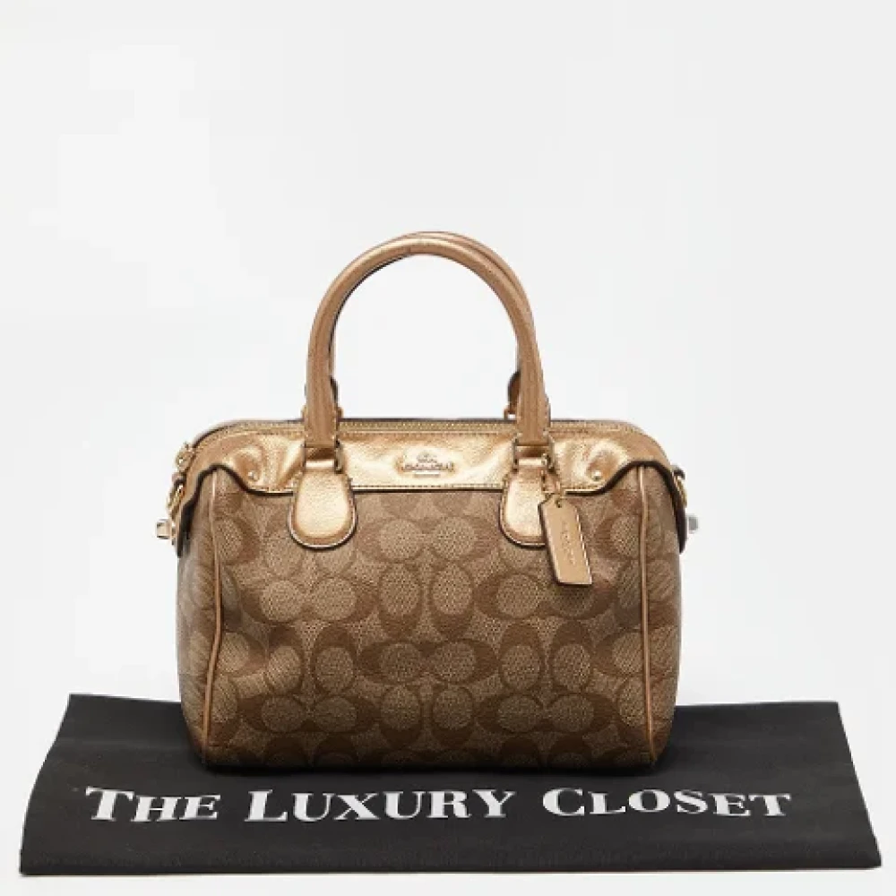 Coach Pre-owned Leather handbags Brown Dames