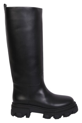 the-perni-boots-by-gia-borghini-boast-a-thick-tank-sole-and-an-italian-manufacture