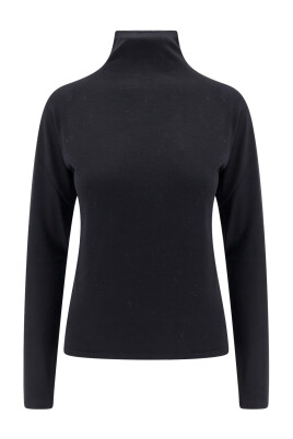 black-long-sleeve-lightweight-wool-sweater