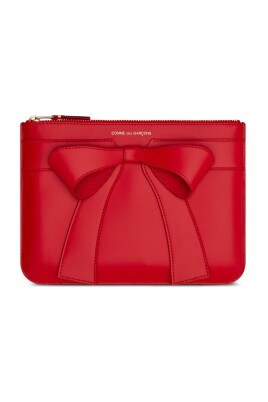 red-bow-pouch