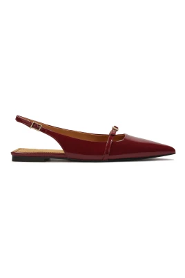 Platta vinröda lackläderpumps