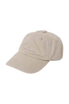 sand-baseball-cap-stylish-and-functional