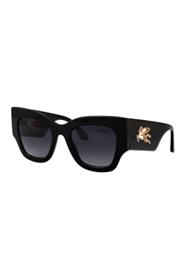 stylish-sunglasses-with-model-0076-s