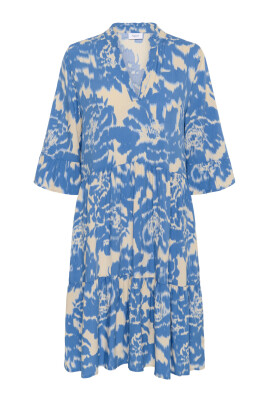 floral-dress-with-ruffle-details