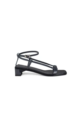Linea Sandaler